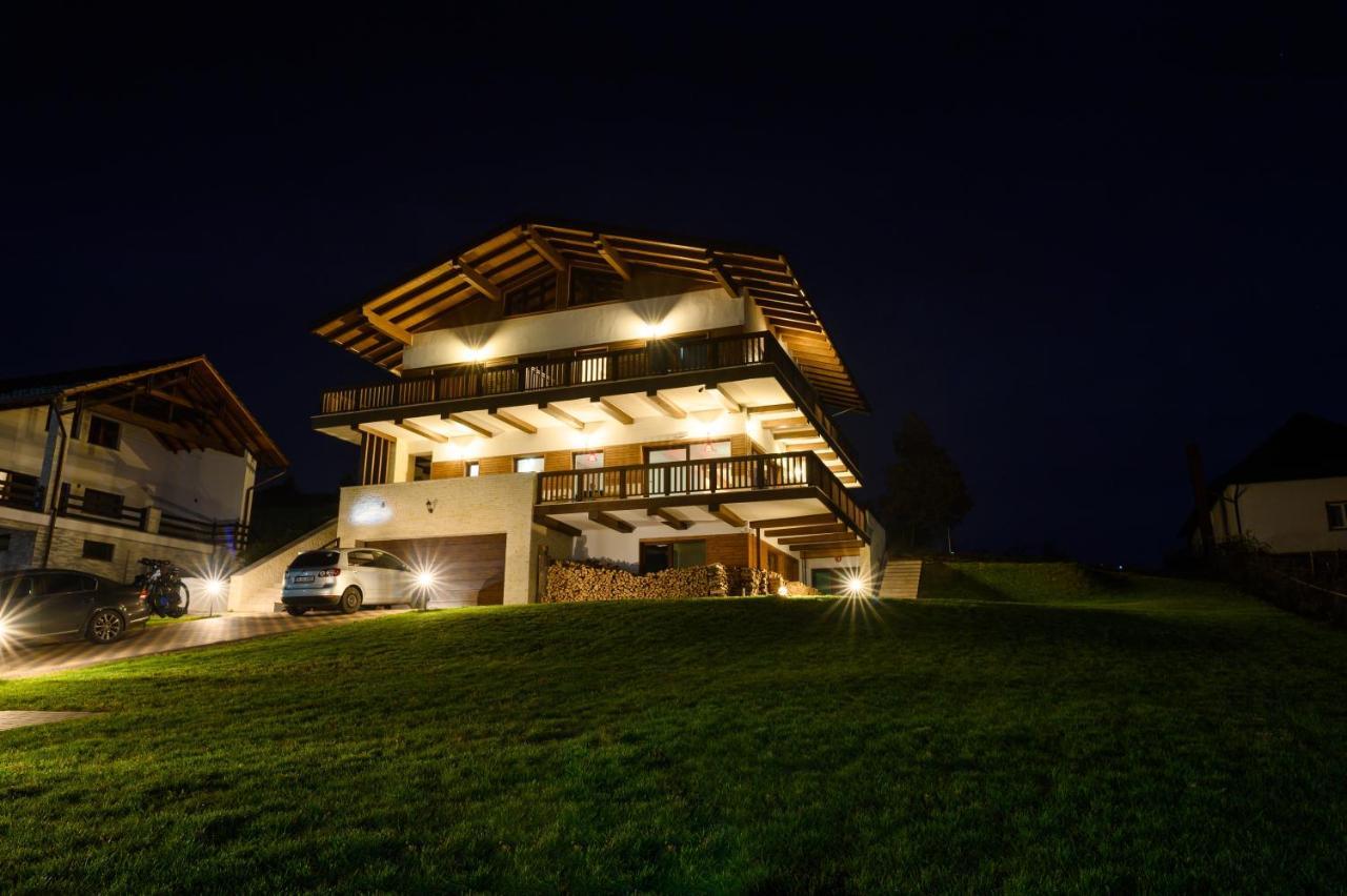 Chalet First Hill Gura Humorului Buitenkant foto